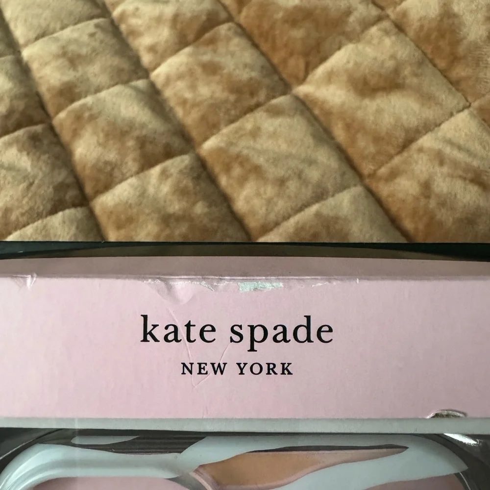 KATE SPADE ♠️ iPhone 14 Plus case in white/clear zebra print! Pretty & Practical